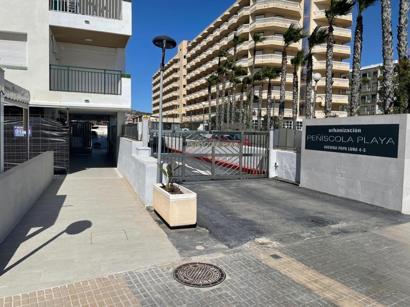 Apartamento Loft Primera Linea De Playa, Vistas Altas Mar Y Castillo Peniscola Bagian luar foto